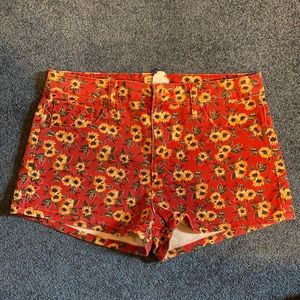 H&M High-waisted Sunflower Shorts (28)
